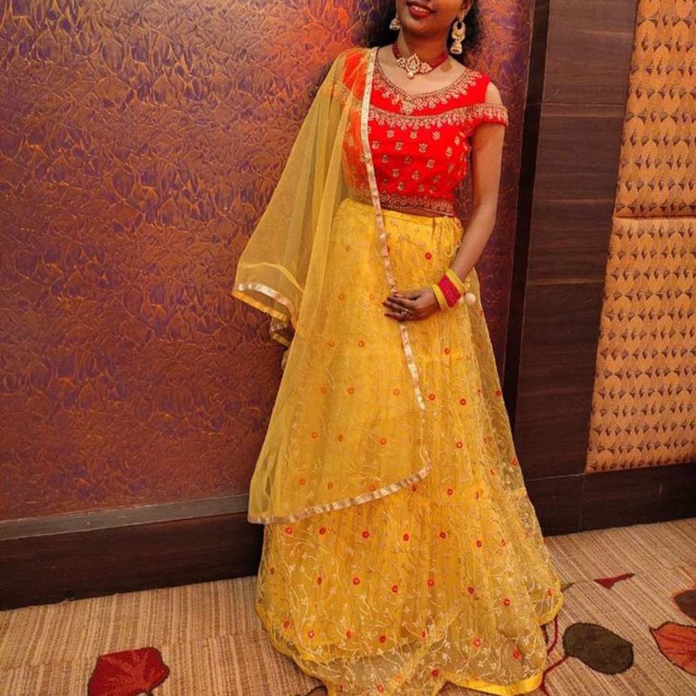 Lehenga in Yellow and Pink - Picture 16 of 16